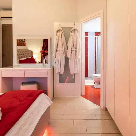 Mesogios House Apartment