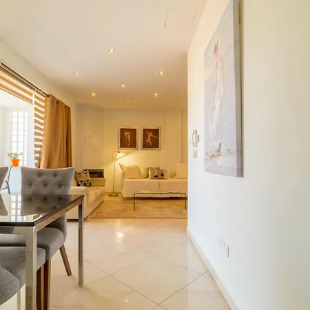 Mesogios House Apartment Larnaca