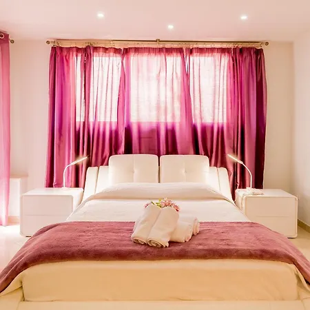 Mesogios House Apartment Larnaca