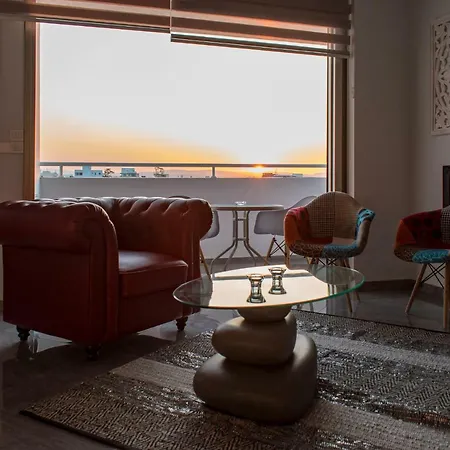 דירה Mesogios House