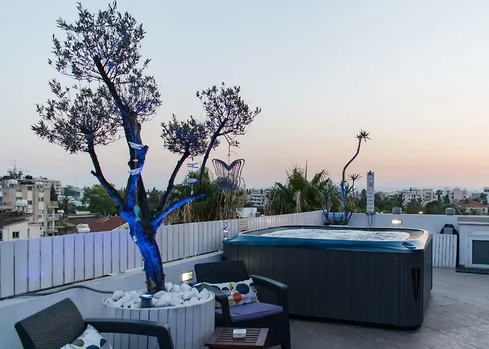 Mesogios House Апартаменты Ларнака