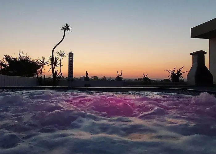 Mesogios House * Ларнака