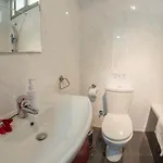 Mesogios House *